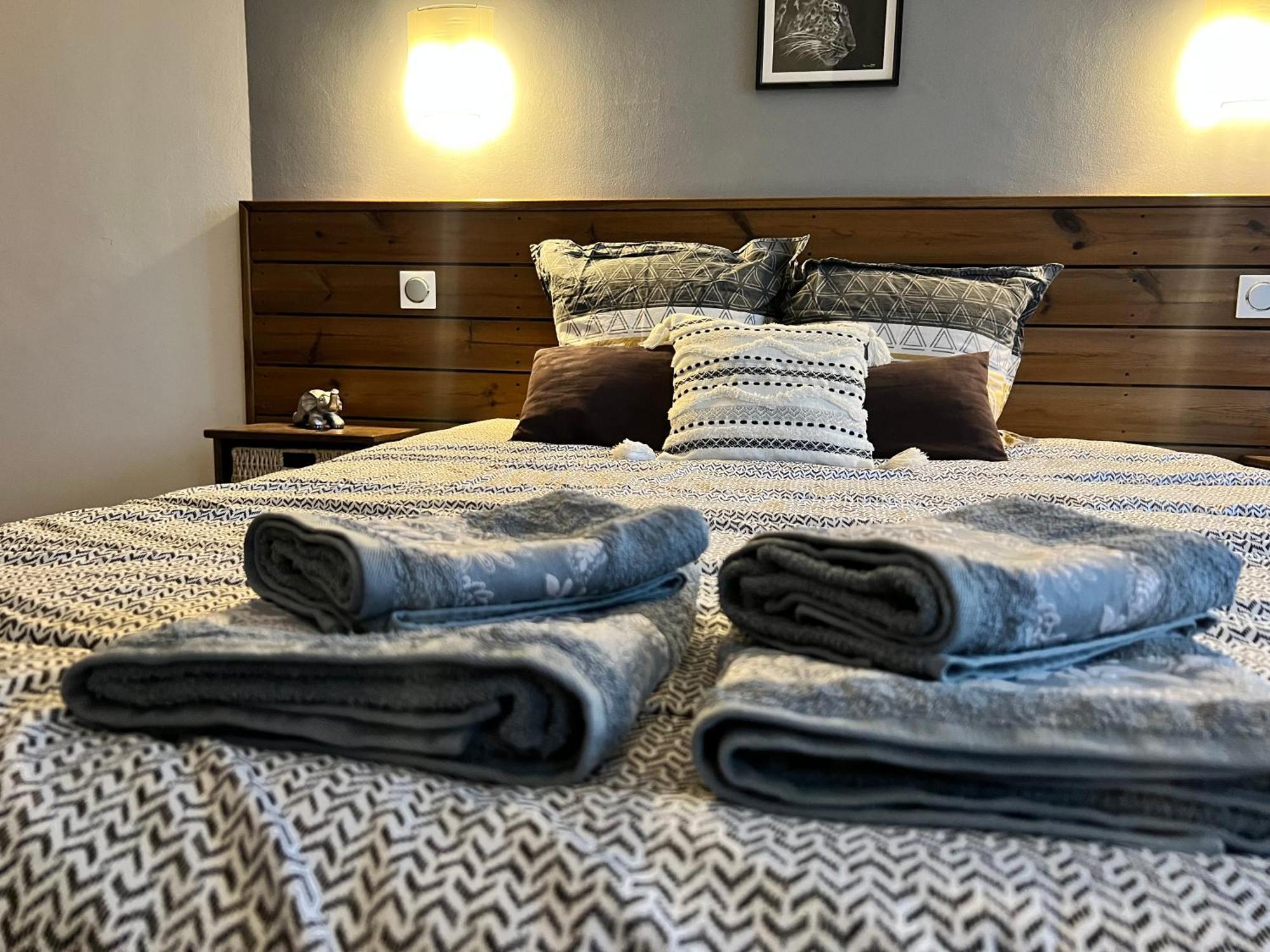 Chambres D'Hotes Le Saint Victor - Provence, Vaucluse Pernes-les-Fontaines Buitenkant foto