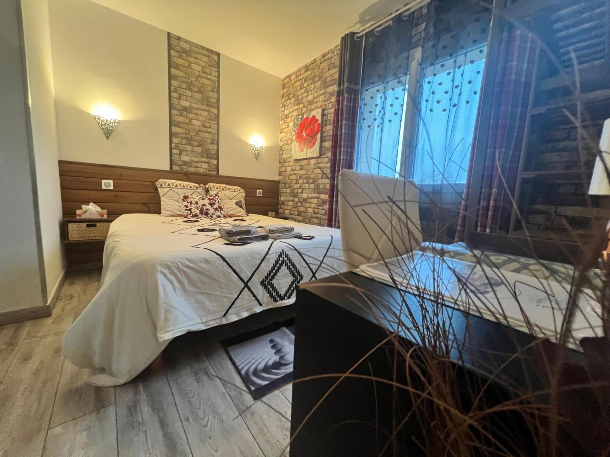 Chambres D'Hotes Le Saint Victor - Provence, Vaucluse Pernes-les-Fontaines Buitenkant foto